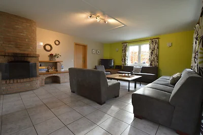 Modernes Ferienhaus in Robertville mit Garten