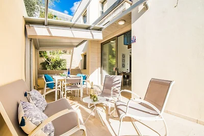 Atemberaubende Villa mit privater Terrasse