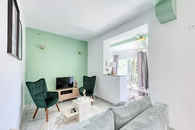 Villa in Toulon mit Pool und Bergblick