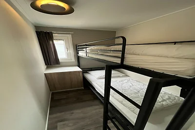 Chalet in Friesland con Area Giochi