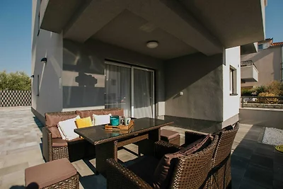 Spacious Luxury Trogir Apartments - Two Bedro...