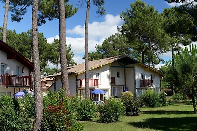 Ferienhaus in grüner Umgebung