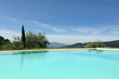 Ferienhaus in Pescia mit Schwimmbad