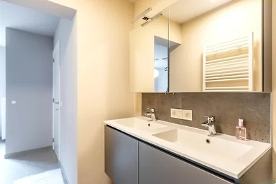 2-Zimmer-Wohnung mit seitlichem Meerblick