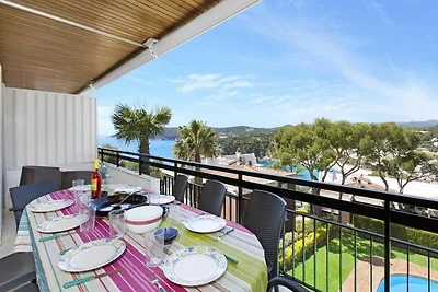 4-bedroom apartment with sea views