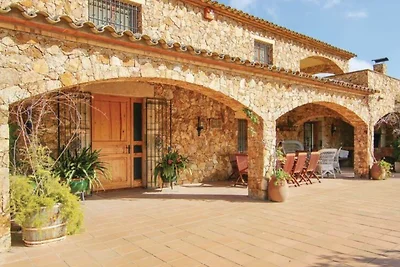 Invitante villa a Calonge con piscina privata
