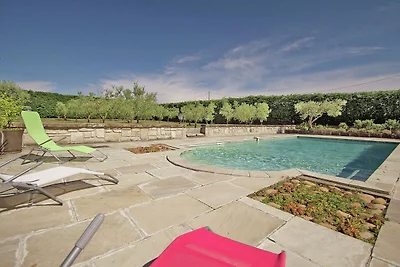 Villa mit privatem Pool in der Nähe von Nîmes