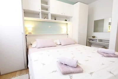 Holiday Home Mirta - Two Bedroom Villa with S...