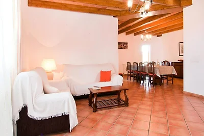 Haus in Campos mit Pool und Gartenblick