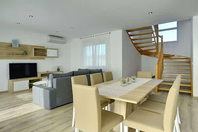Casa confortevole con ampio giardino