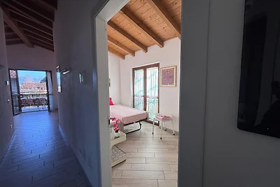 Appartement met uitzicht op het meer in...