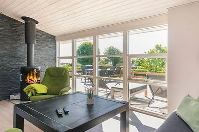 Gerestaureerd zomerhuis in Hejlsminde -- By T...