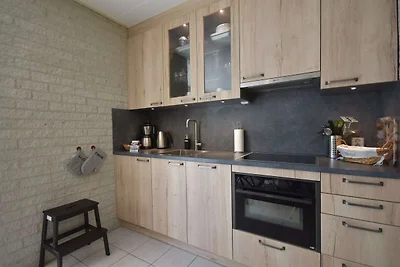 Schöner Bungalow mit Kamin, in einem...