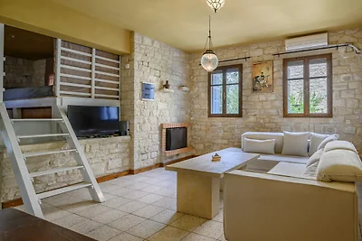 Villa in Spili met Uitzicht & Zwembad