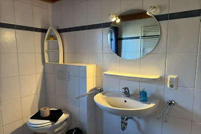 Ferienhaus mit Kaminofen in Burhave