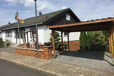 Ferienhaus mit Garten in Reil