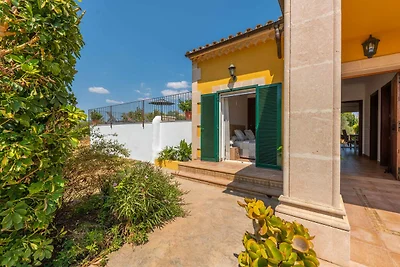 Landhaus mit Pool für 6 Gäste