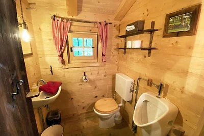 Exclusive Bio-Almhütte mit vielen Extras in...