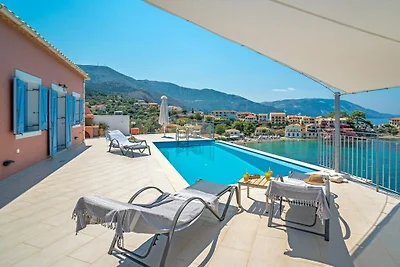 Villa in Griechenland mit Schwimmbecken