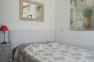 Ferienhaus mit Gemeinschaftspool und 200 m vo...