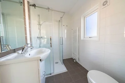 Ferienhaus in Mol mit Terrasse und Wifi