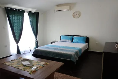 Standard Studio Apartment 1