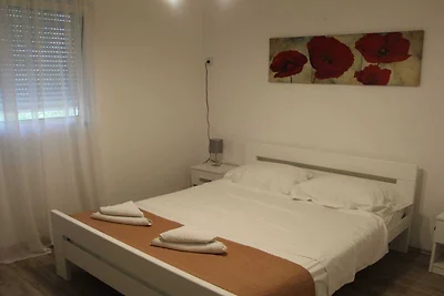 Holiday Home Nadalina - Five Bedrrom with...