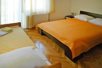 Haus in Starigrad bei Paklenica Park