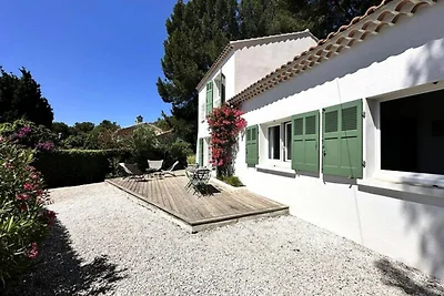 Villa auf dem Hügel Costebelle in der Nähe de...