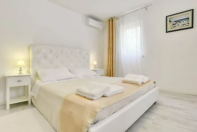 Villa in Pula mit privatem Pool