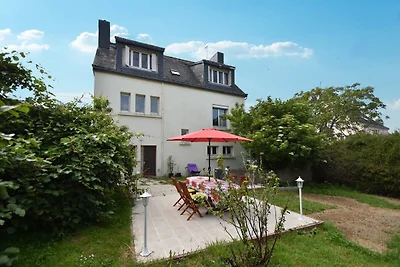 Modernes Ferienhaus in Strandnähe