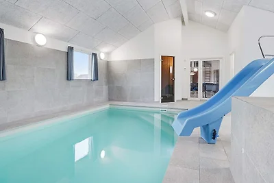 Rifugio di lusso con piscina a Kegnaes