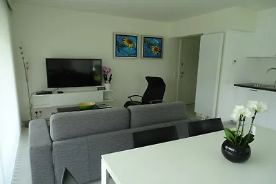 Erdgeschosswohnung mit sonniger Terrasse