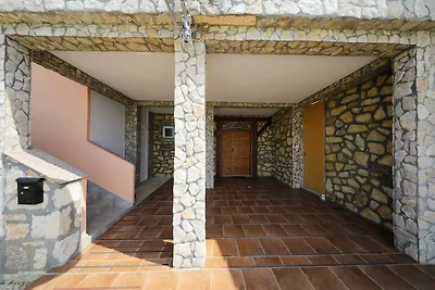 Villa in Policnik met zwembad