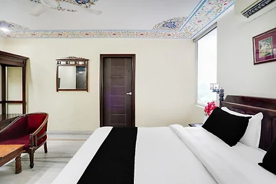 The Urban Nest con Rooftop Lounge Jaipur