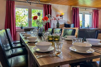 Grande casa con giardino privato a Medebach