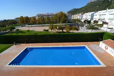 Appartement in Estartit met privégarage