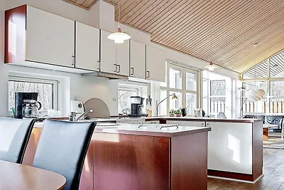 Modernes Zedernholz-Ferienhaus in Strandnähe
