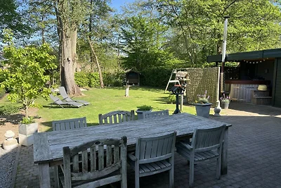 Gemütlicher Waldbungalow für 6 Personen