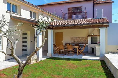 Casa moderna con piscina
