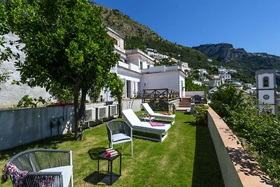 Villa a Praiano con giardino vista mare