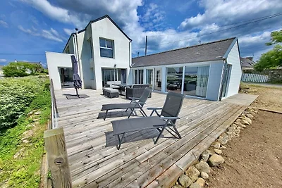 Ferienhaus in Plouhinec mit Terrasse