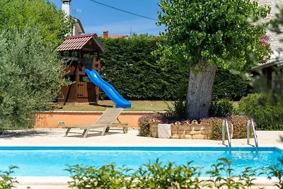 Villa in Dračevac mit Schwimmbecken
