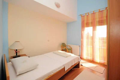 Chic and Stylish Kastel Novi Apartment with P...