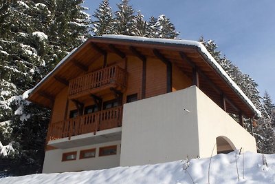 8-10 pers. chalet just 700 meters outside Les...