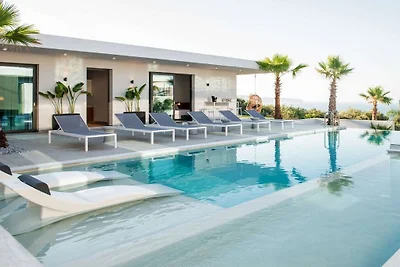 Villa in Kissamos mit Schwimmbecken