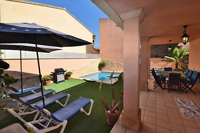 Villa in Muro mit Pool und Terrasse