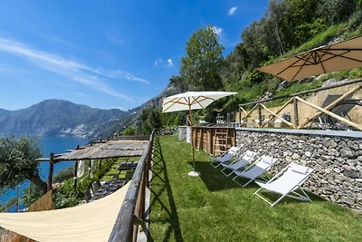 Casa a Praiano con piscina e vista Capri