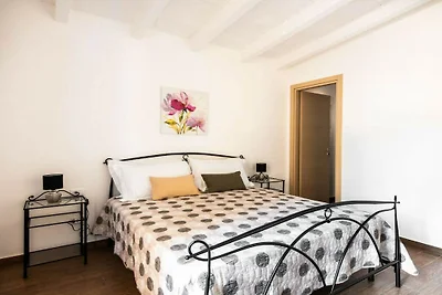 Kalsa apartment with terrace