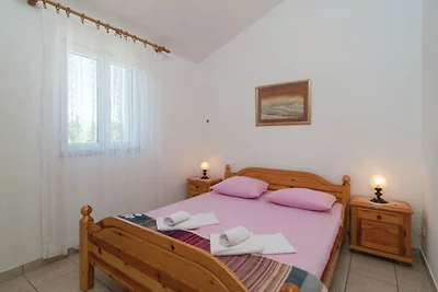 Holiday Home Blossom - Four Bedroom Holiday H...